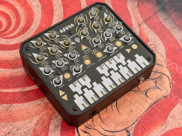 ASURA: Polyphonic Hybrid/Rabid Wavetable Synthesizer